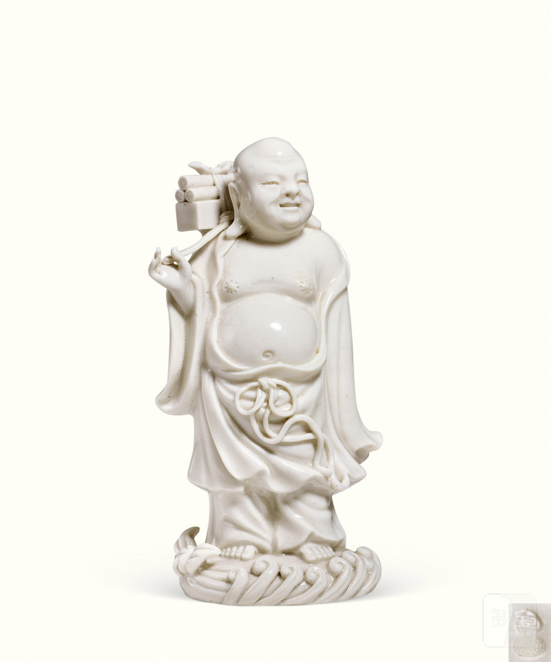 明 德化窑何朝宗款白釉布袋和尚立像